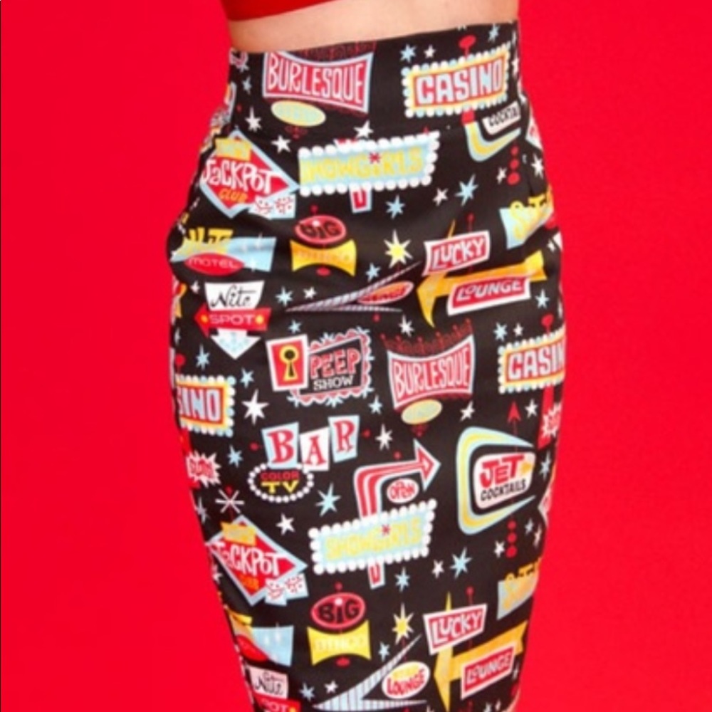Laura Byrnes Vegas print skirt XS Pinup Girl